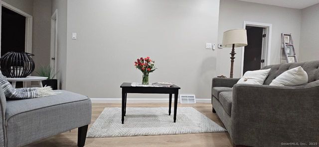 11 Cawley Court, Bristol, CT 06010