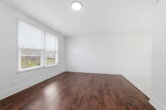 731 McPherson Dr, Nashville, TN 37221