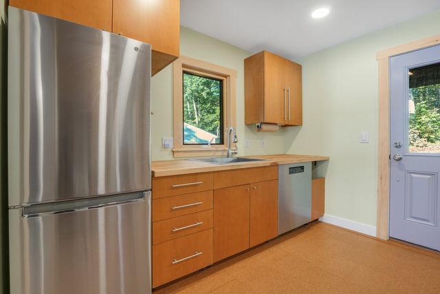 150 Ryan Road, Castleton, VT 05735