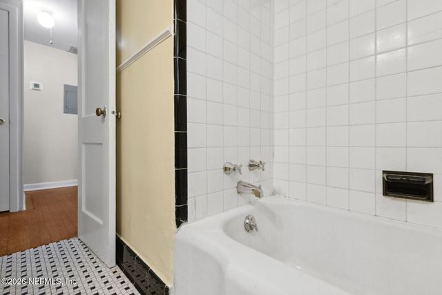 3582 HEDRICK Street 4, Jacksonville, FL 32205