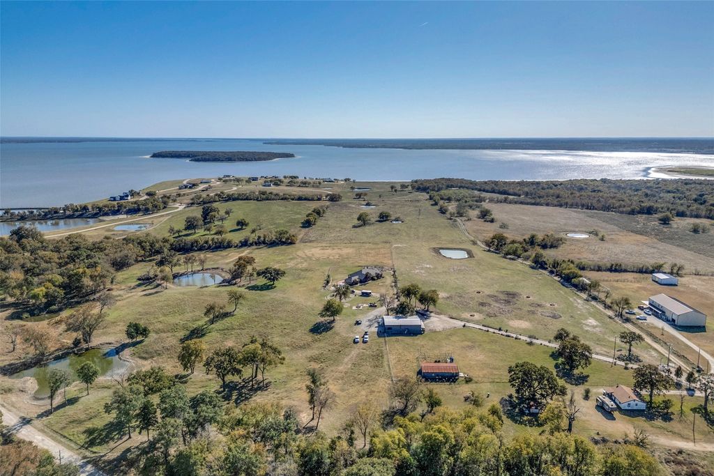 15675 County Road 4024, Kemp, TX 75143