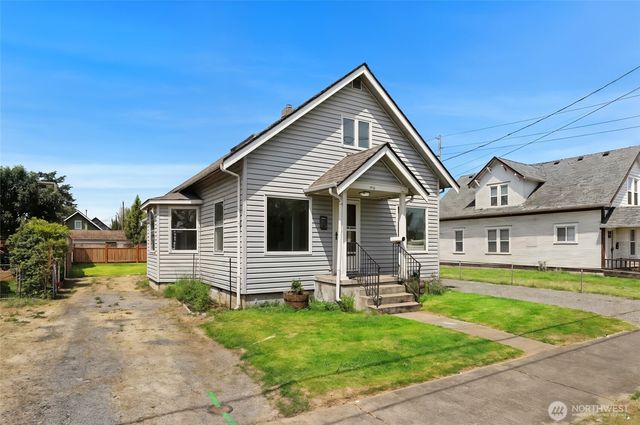 710 2nd Street SW, Puyallup, WA 98371