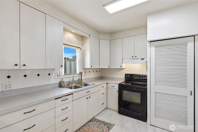710 2nd Street SW, Puyallup, WA 98371