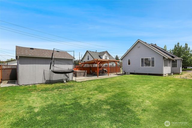 710 2nd Street SW, Puyallup, WA 98371