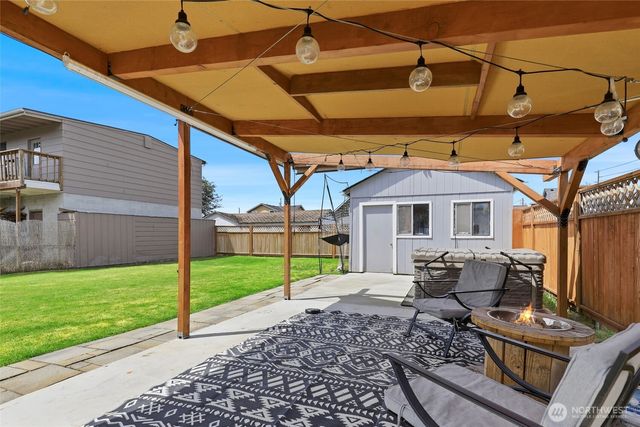 710 2nd Street SW, Puyallup, WA 98371