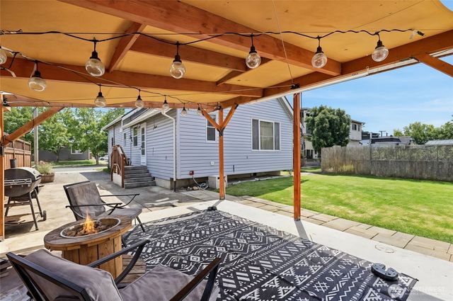 710 2nd Street SW, Puyallup, WA 98371