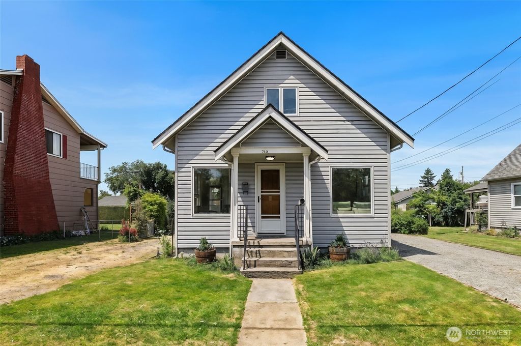 710 2nd Street SW, Puyallup, WA 98371