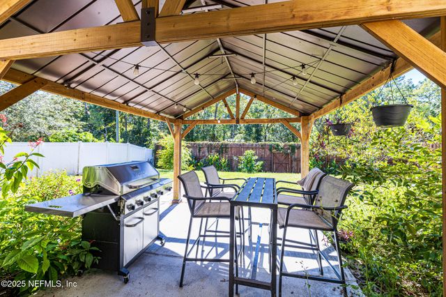 2408 BONNIE LAKES Drive, Green Cove Springs, FL 32043