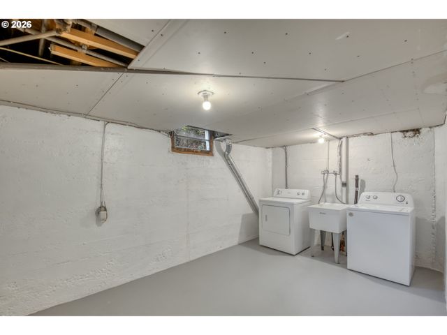 7645 Se LINCOLN St, Portland, OR 97215