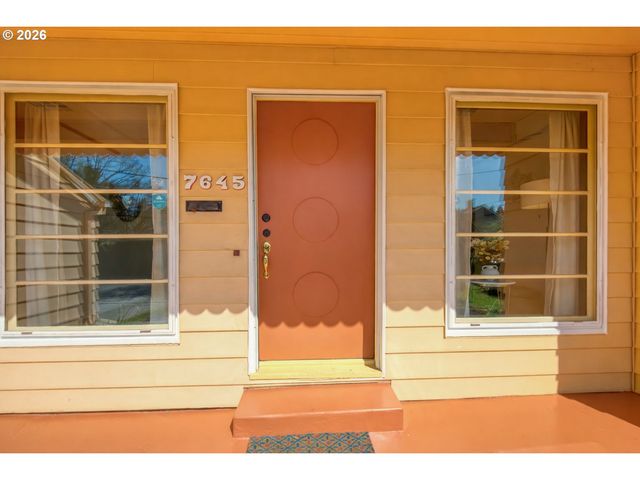 7645 Se LINCOLN St, Portland, OR 97215