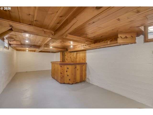 7645 Se LINCOLN St, Portland, OR 97215