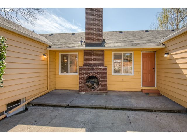 7645 Se LINCOLN St, Portland, OR 97215