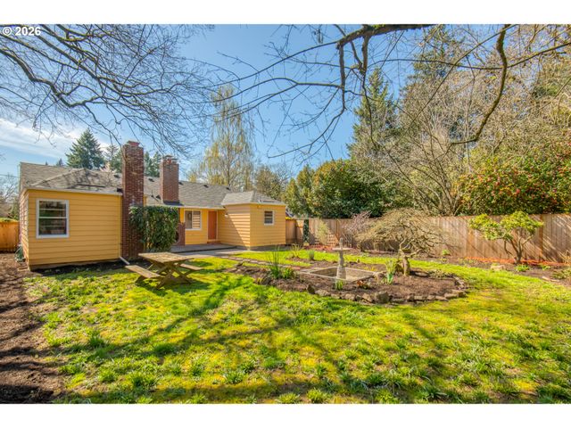 7645 Se LINCOLN St, Portland, OR 97215