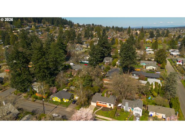 7645 Se LINCOLN St, Portland, OR 97215