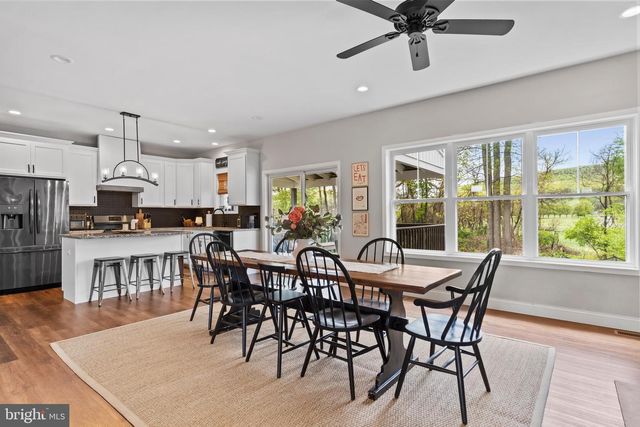 228 PARKWAY DRIVE, Mount Holly Springs, PA 17065
