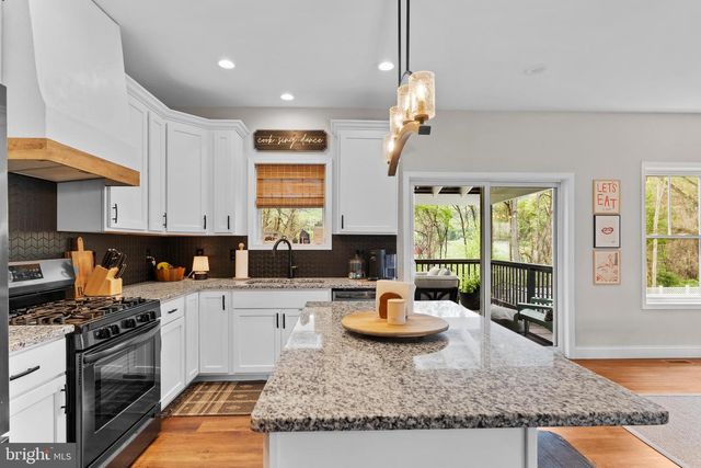228 PARKWAY DRIVE, Mount Holly Springs, PA 17065