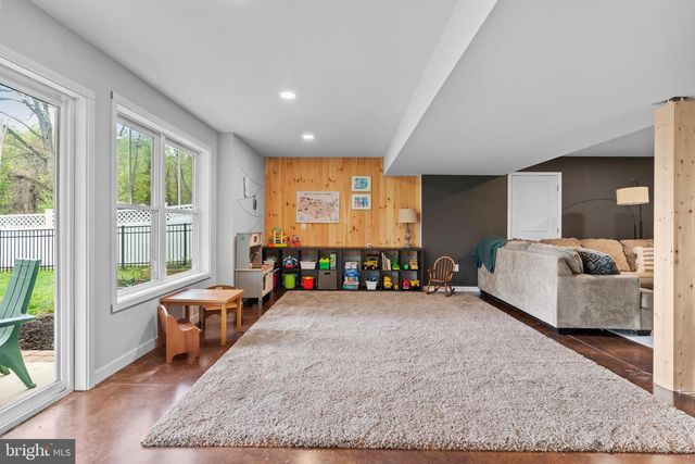228 PARKWAY DRIVE, Mount Holly Springs, PA 17065