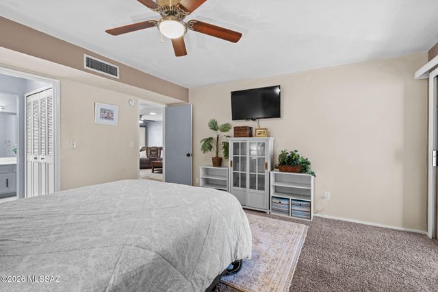 8916 E Palms Park Drive, Tucson, AZ 85715