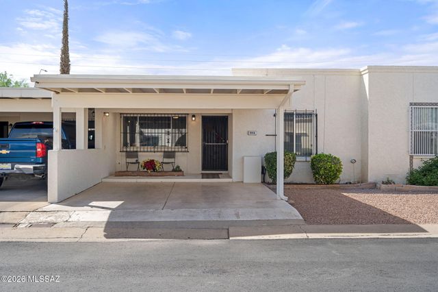 8916 E Palms Park Drive, Tucson, AZ 85715