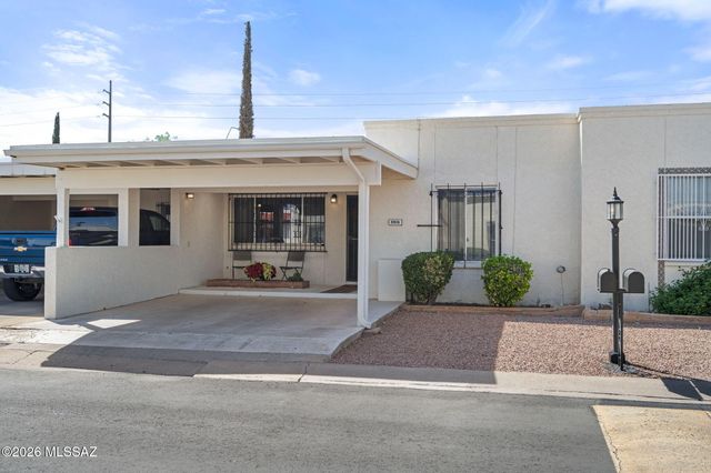 8916 E Palms Park Drive, Tucson, AZ 85715