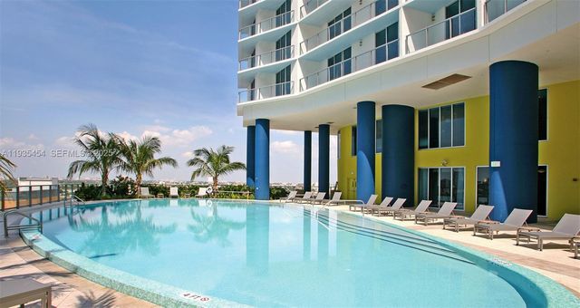 185 SW 7th St 1402, Miami, FL 33130