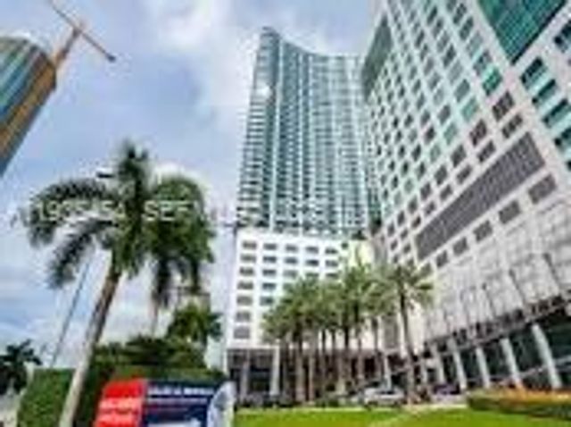 185 SW 7th St 1402, Miami, FL 33130