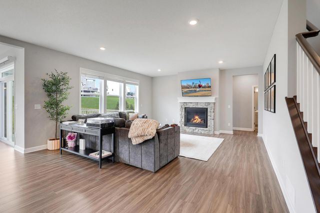 6332 Apple Court, Inver Grove Heights, MN 55077