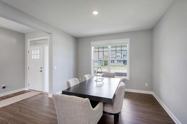 6332 Apple Court, Inver Grove Heights, MN 55077