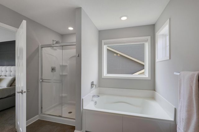 6332 Apple Court, Inver Grove Heights, MN 55077