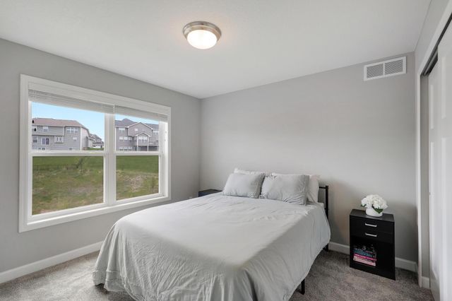6332 Apple Court, Inver Grove Heights, MN 55077