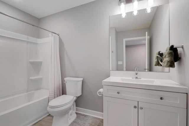 6332 Apple Court, Inver Grove Heights, MN 55077