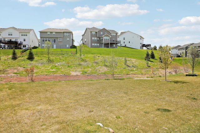 6332 Apple Court, Inver Grove Heights, MN 55077