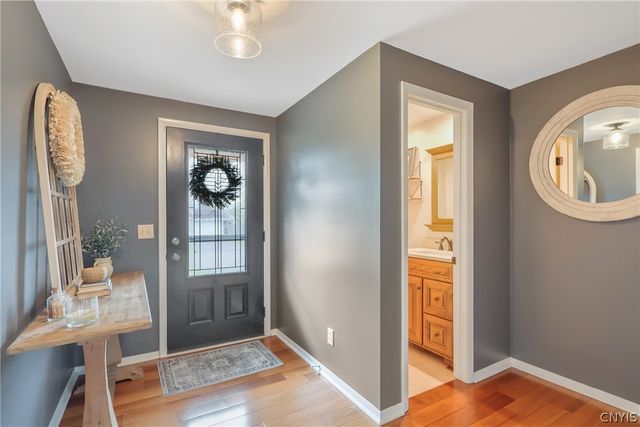 4299 Luna Course, Clay, NY 13090