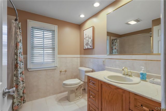 4299 Luna Course, Clay, NY 13090
