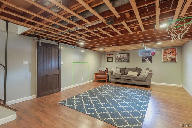 4299 Luna Course, Clay, NY 13090