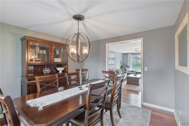 4299 Luna Course, Clay, NY 13090
