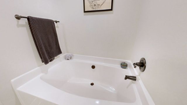 1093 Main St, Greenbrier, TN 37073