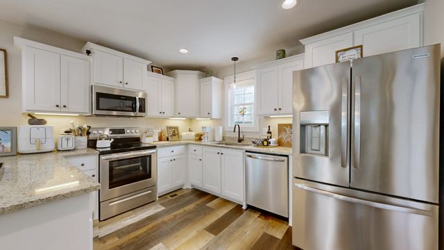 1093 Main St, Greenbrier, TN 37073