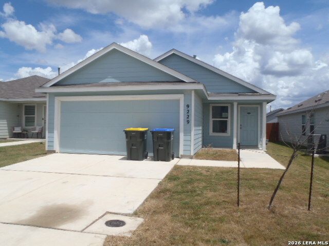 9229 Luciano Pl, Seguin, TX 78155