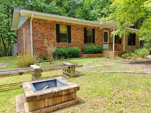 1054 Sutton Road, Hiawassee, GA 30546