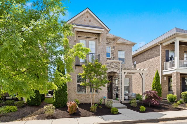 139 Benjamin Ln, Hendersonville, TN 37075