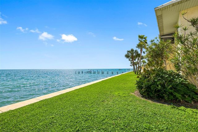 7300 SUNSHINE SKYWAY LANE S 210, St Petersburg, FL 33711