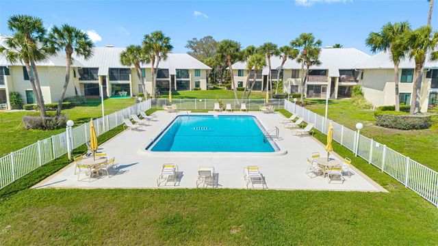 7300 SUNSHINE SKYWAY LANE S 210, St Petersburg, FL 33711