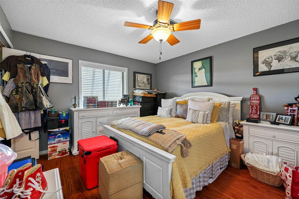 Image 19 of property listing at 7300 SUNSHINE SKYWAY LANE S 210, St Petersburg, FL 33711