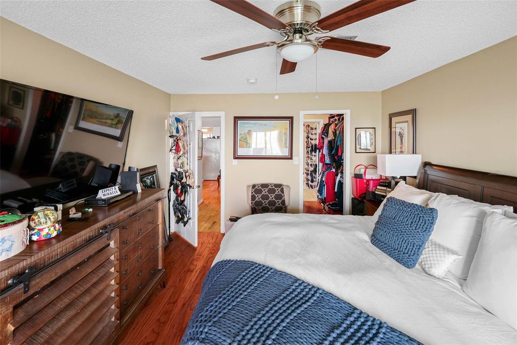 Image 25 of property listing at 7300 SUNSHINE SKYWAY LANE S 210, St Petersburg, FL 33711