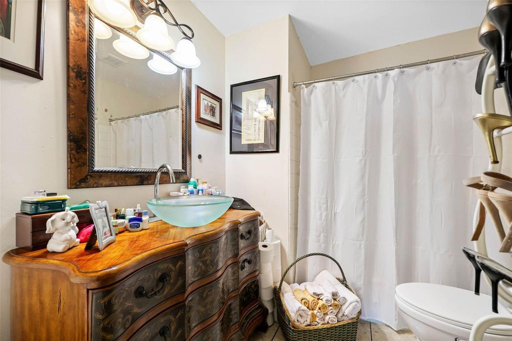 Image 27 of property listing at 7300 SUNSHINE SKYWAY LANE S 210, St Petersburg, FL 33711