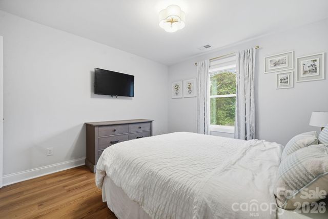 3534 Simmons Street, Charlotte, NC 28208