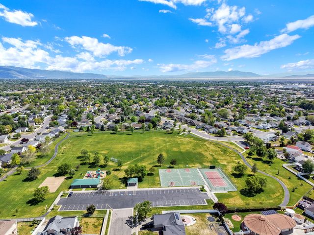 79 E 1720 N, Layton, UT 84041