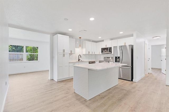 981 PONDEROSA ROAD, Venice, FL 34293