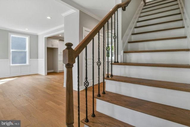 1 RAILROAD AVE, Bayville, NJ 08721